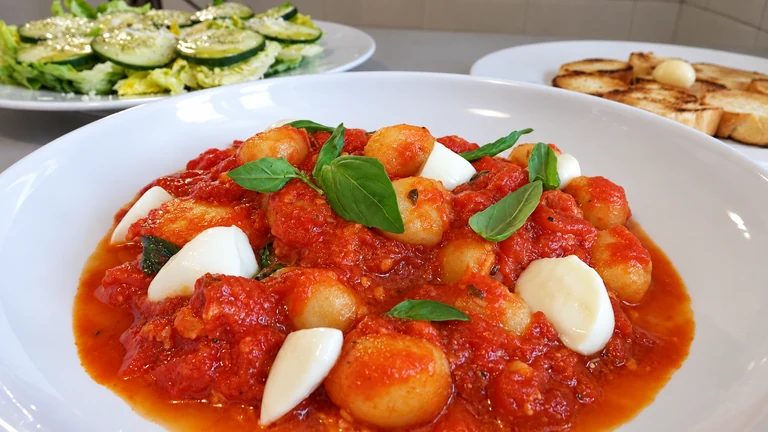 Noquis caprese,