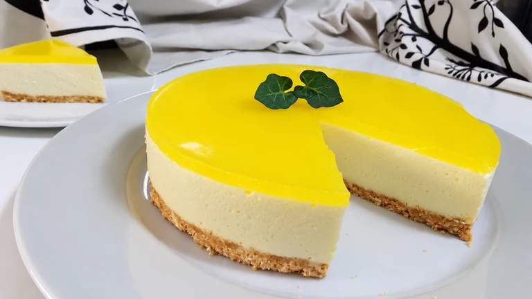 Tarta fría de limón, mousse de limón,