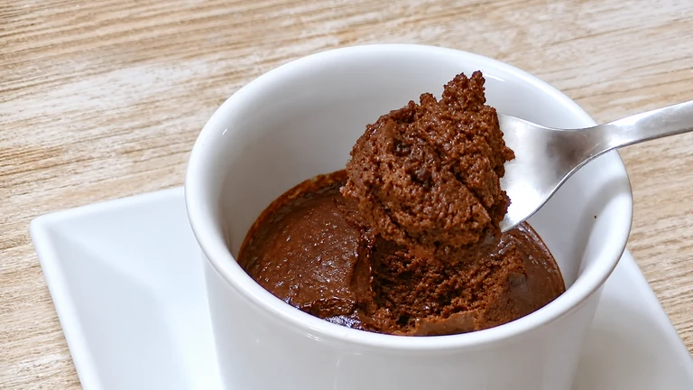 Pastel de chocolate y platano, bizcocho de chocolate,